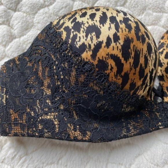 Like New Super PushUp Bra Padded Strapless Bombshell Miraculous Leopard Lace 32B - Picture 3 of 5